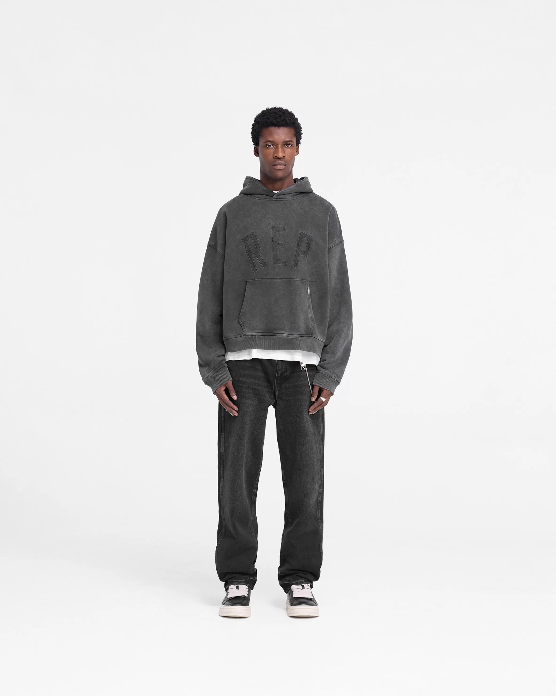 Rep Applique Hoodie - Vintage Black^Represent Shop